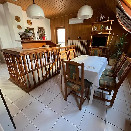 Molnar Vendeghaz 4* Balatonboglár